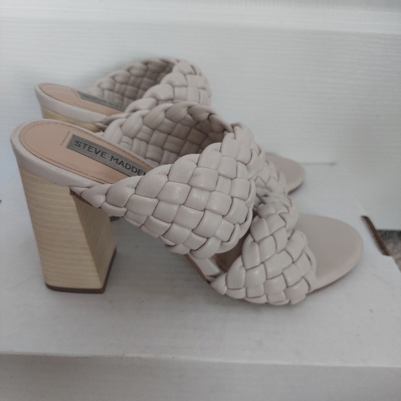 Steve Madden Twisted Strap Heels Sandals Size 9M - Picture 1 of 7